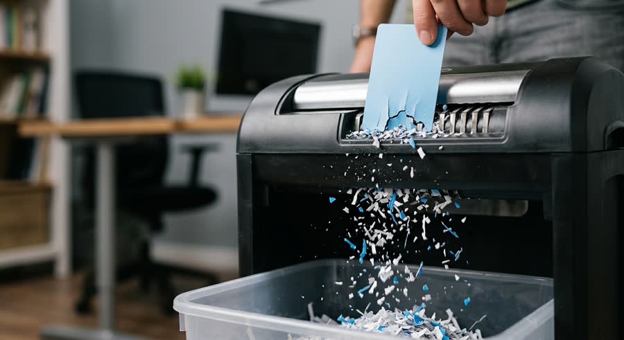 Más allá del papel: Destrucción de soportes digitales